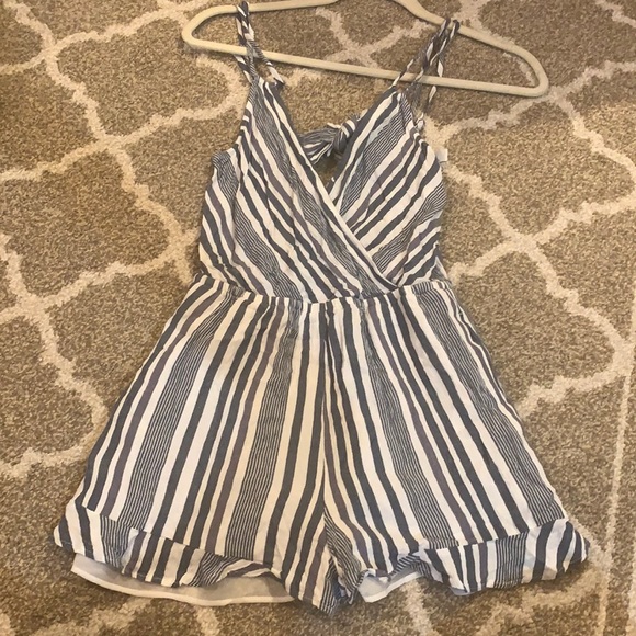 American Eagle Outfitters Dresses & Skirts - Romper